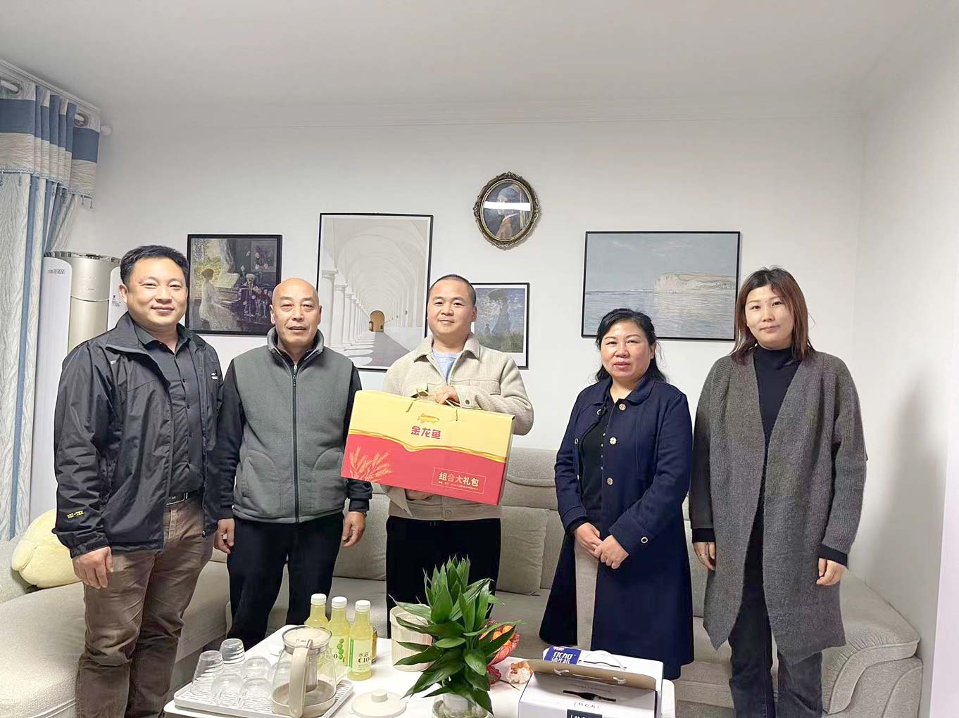 小-2022員工家訪留念.jpg 73a21764-114a-418e-b8a9-f5f79228802e.jpg